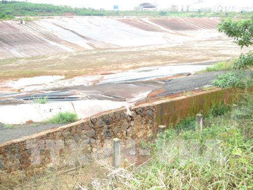 Vụ sạt lở đất hồ bùn đỏ của Nhà máy Alumin Nhân Cơ, Đắk Nông - Bộ Tài nguyên và Môi trường yêu cầu làm rõ nguyên nhân và có báo cáo kết quả trong tháng 10 tới (Thời sự đêm 22/9/2018)